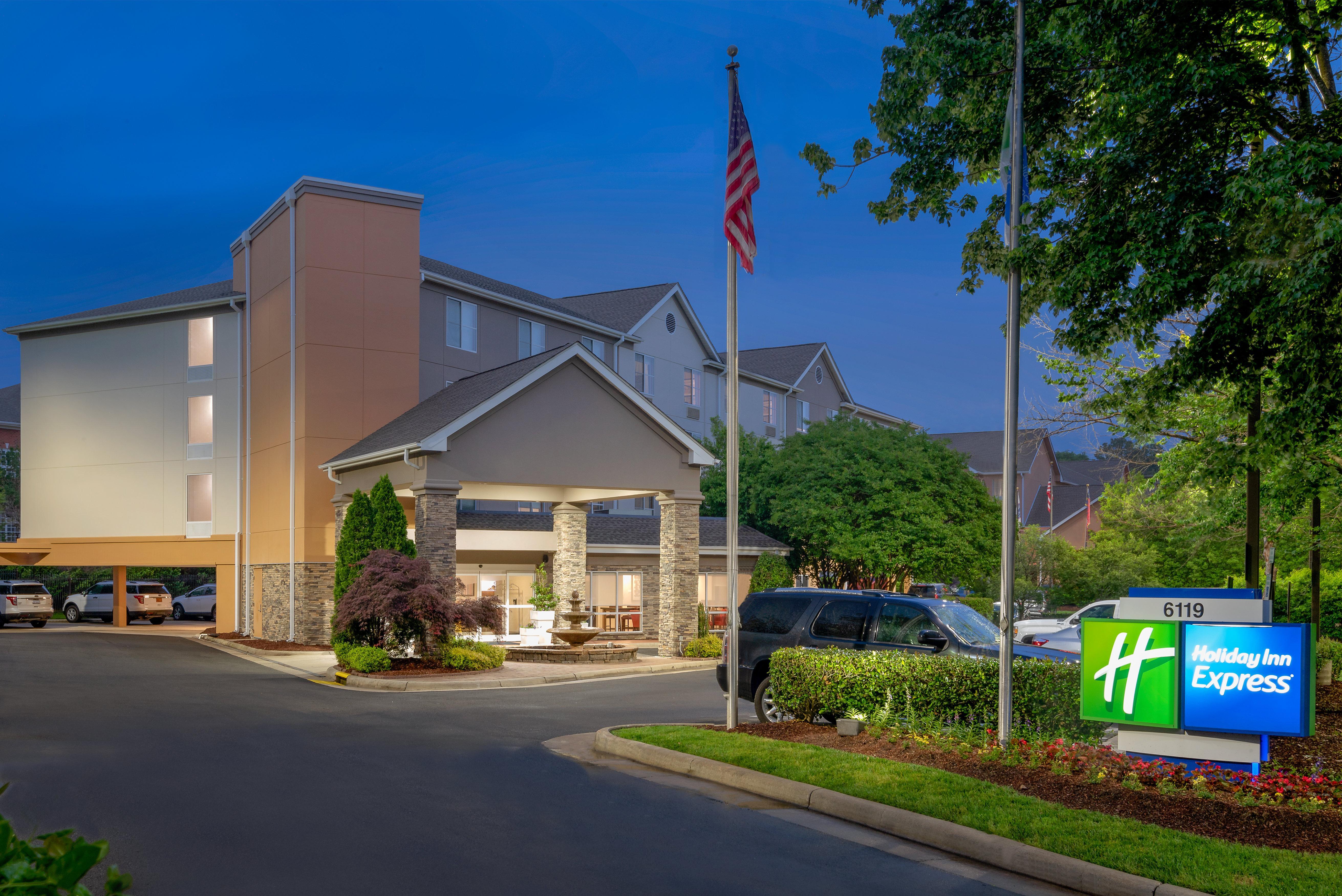 Holiday Inn Express Chapel Hill By Ihg Esterno foto