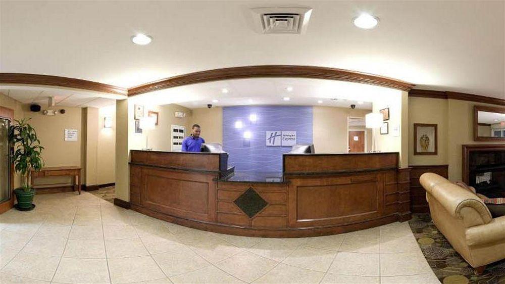 Holiday Inn Express Chapel Hill By Ihg Esterno foto
