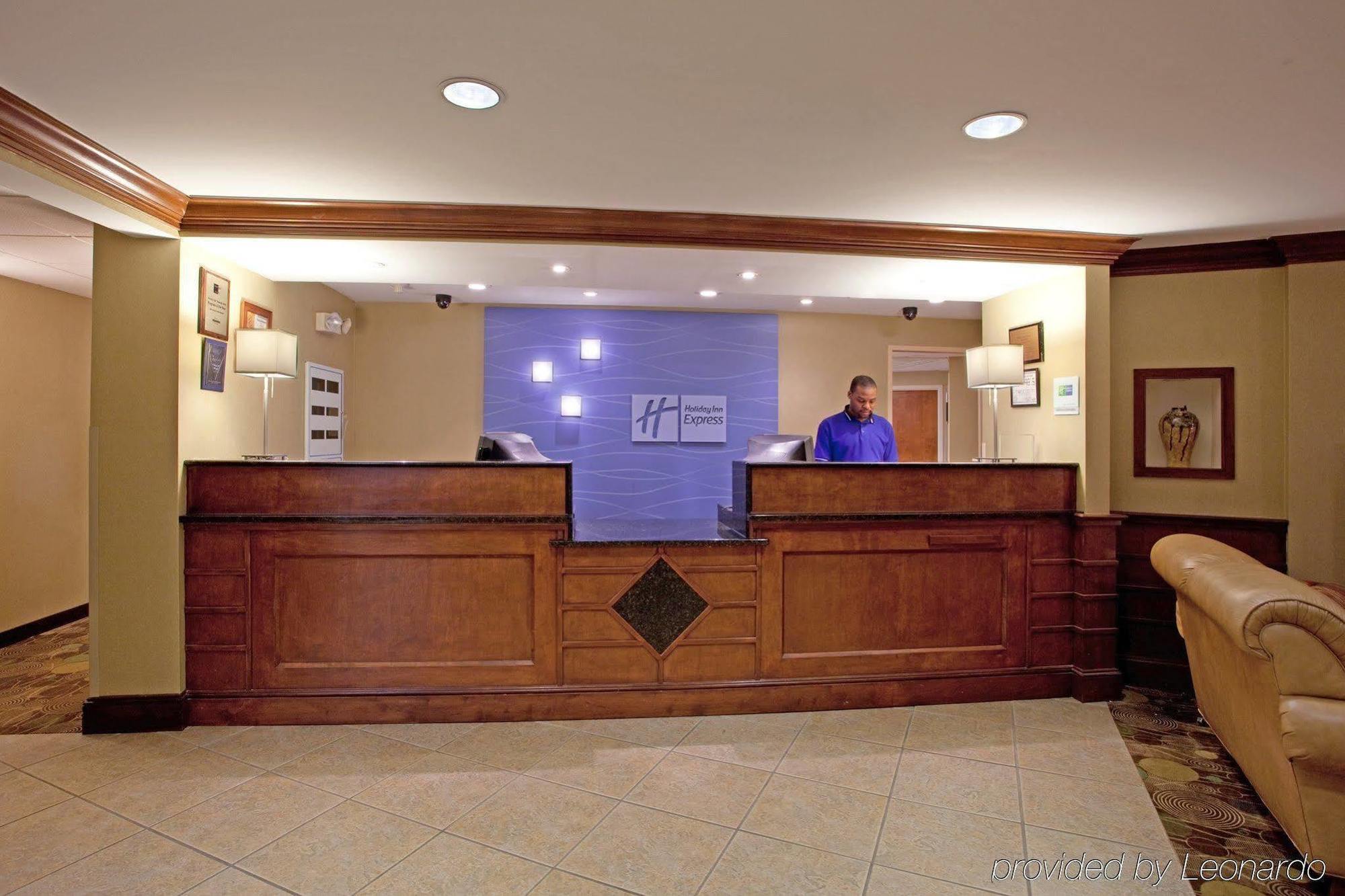 Holiday Inn Express Chapel Hill By Ihg Esterno foto