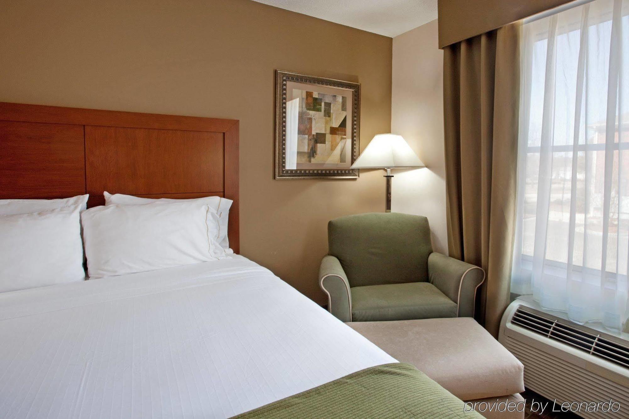 Holiday Inn Express Chapel Hill By Ihg Esterno foto