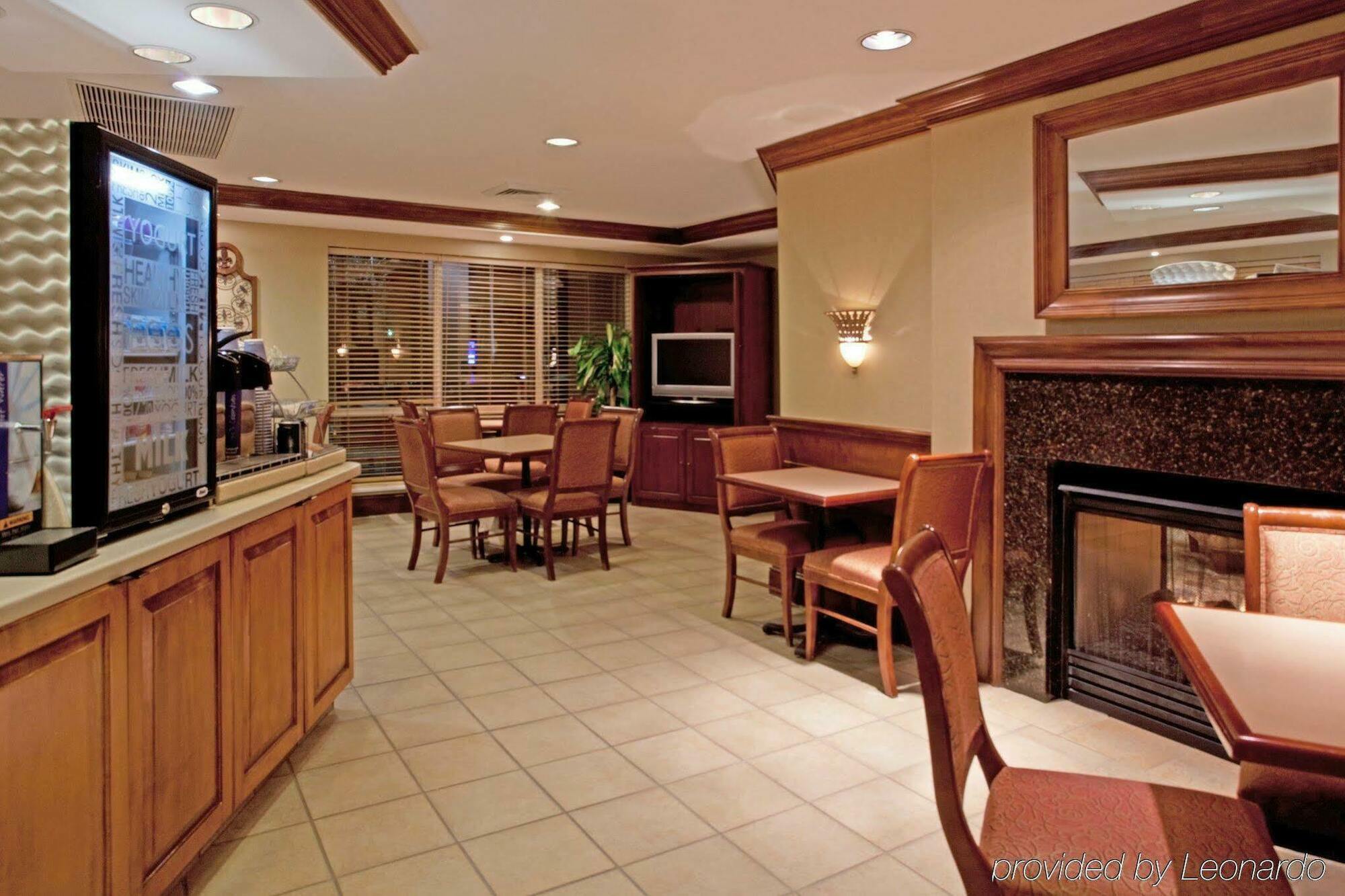 Holiday Inn Express Chapel Hill By Ihg Esterno foto