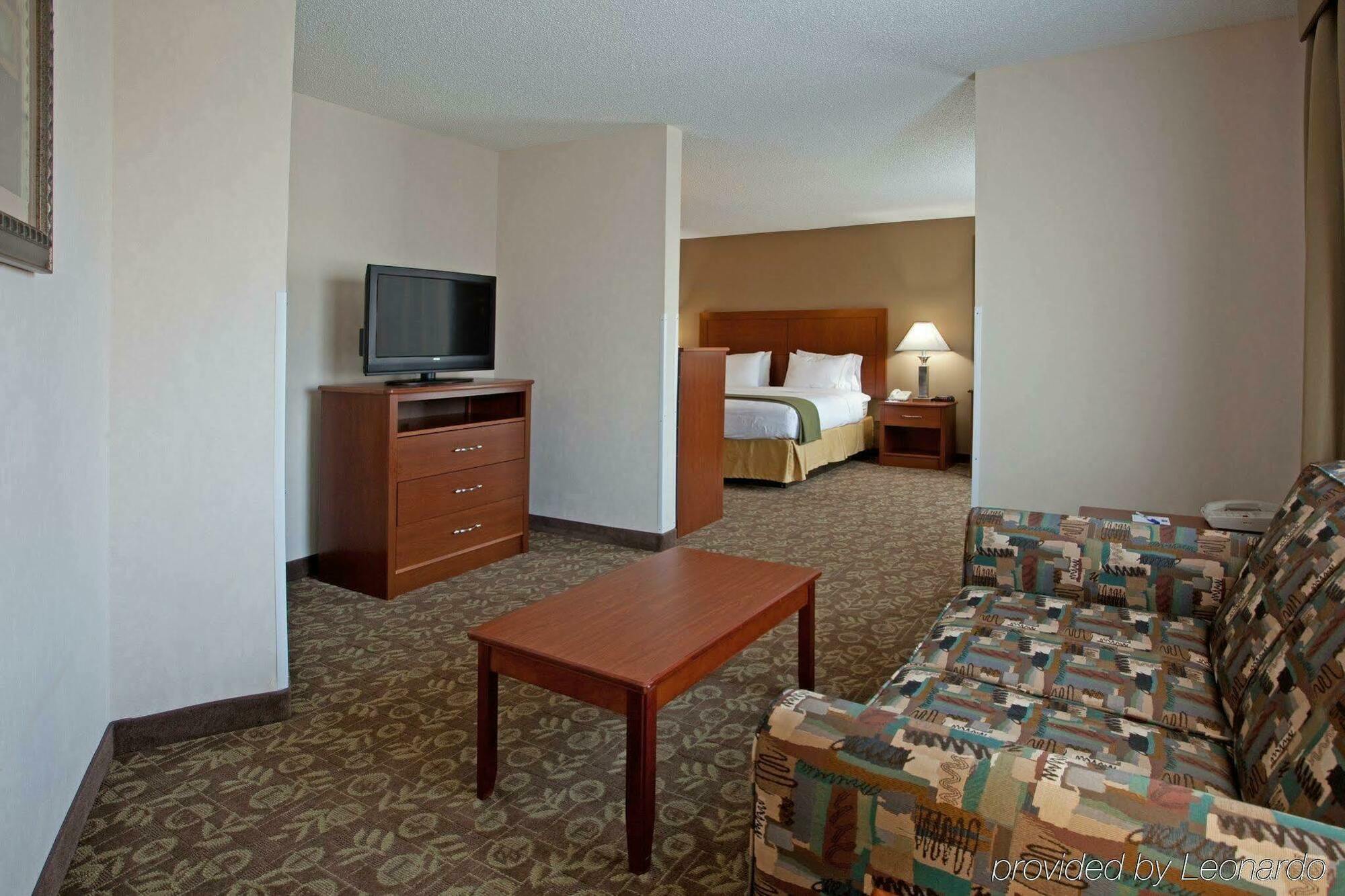 Holiday Inn Express Chapel Hill By Ihg Esterno foto